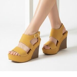 Womens Mustard Suede Platform Wedge Sandals Size‎ 7 | Lightweight & Comfy NEW